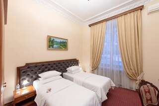 Гостиница Исторический Отель Советский Москва Стандартный двухместный номер с 2 отдельными кроватями-3